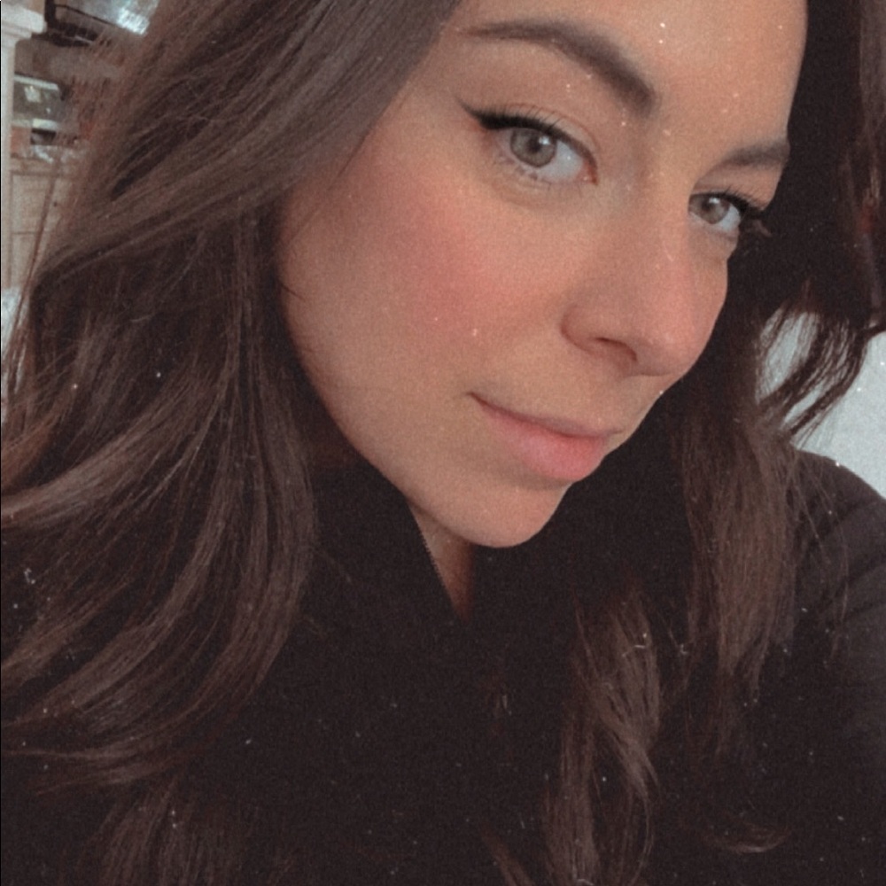 Meet your Posher, Nikki